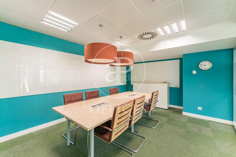 Foto 83b3f9cd-1d76-431a-a475-71d5f8294dc7. Rent office space with heating in Almagro Madrid