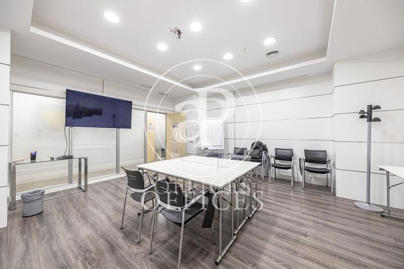 Foto 0dd6efe0-41c9-48ec-aa50-4b69a53f69e4. Lloguer oficina amb calefacció a Cuatro Caminos - Azca Madrid