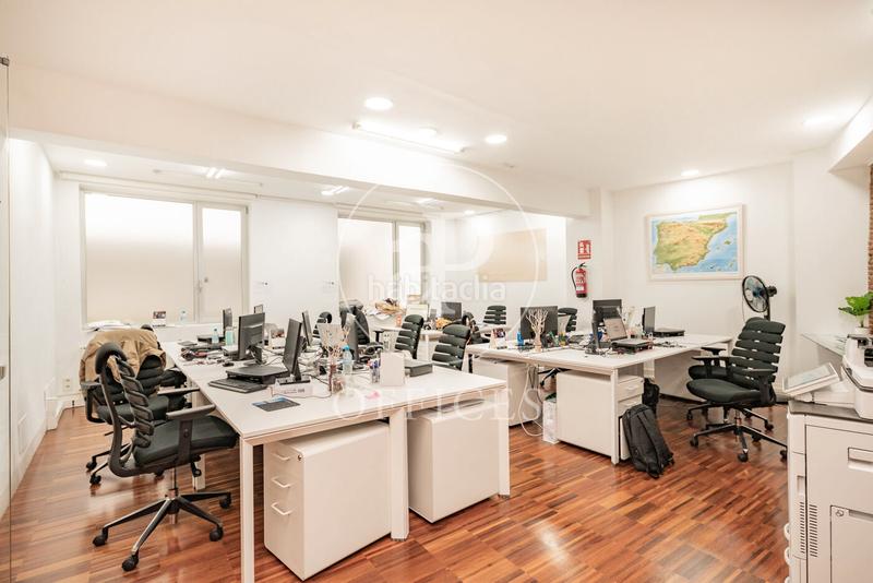 Foto ced3ff98-ed31-42eb-aaf0-8d0b2ffe832f. Oficina amb calefacció a Goya Madrid