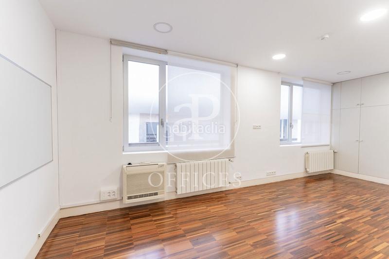 Foto f3d3bf56-3c88-427e-ab88-d2cc6b5150d9. Oficina amb calefacció a Goya Madrid