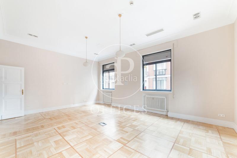 Foto bd4d38d7-021b-421f-afe6-e0c150c1580b. Location bureau avec chauffage dans Universidad-Malasaña Madrid