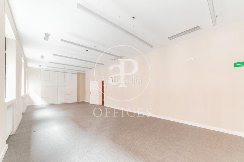 Foto 05265eb2-82bc-463e-ac8f-7d3af2aa1fee. Rent office space with heating in Universidad-Malasaña Madrid
