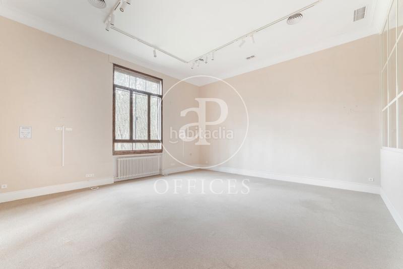 Foto 5229a434-6c89-423c-ba7a-39c672f21956. Rent office space with heating in Universidad-Malasaña Madrid