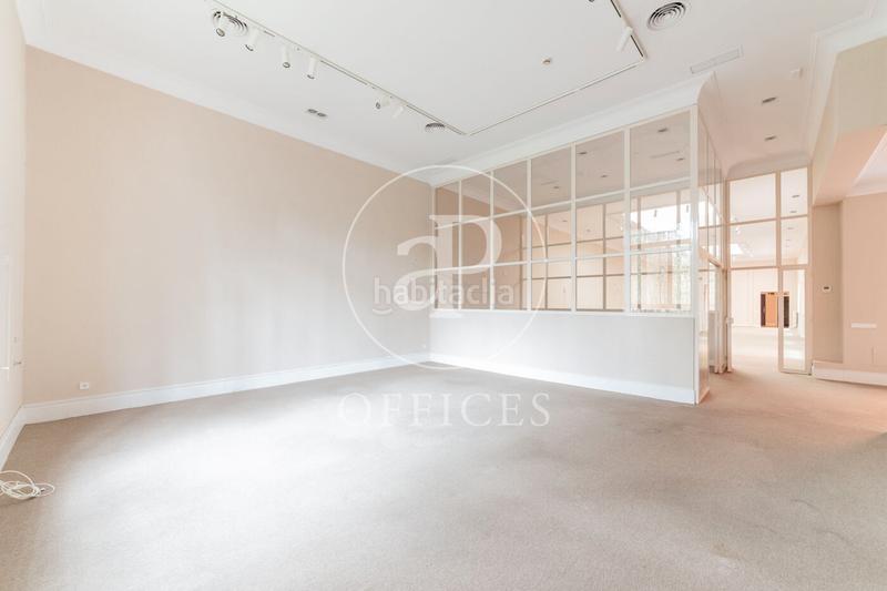 Foto b06ca629-907a-421b-bb99-b9452a783281. Rent office space with heating in Universidad-Malasaña Madrid