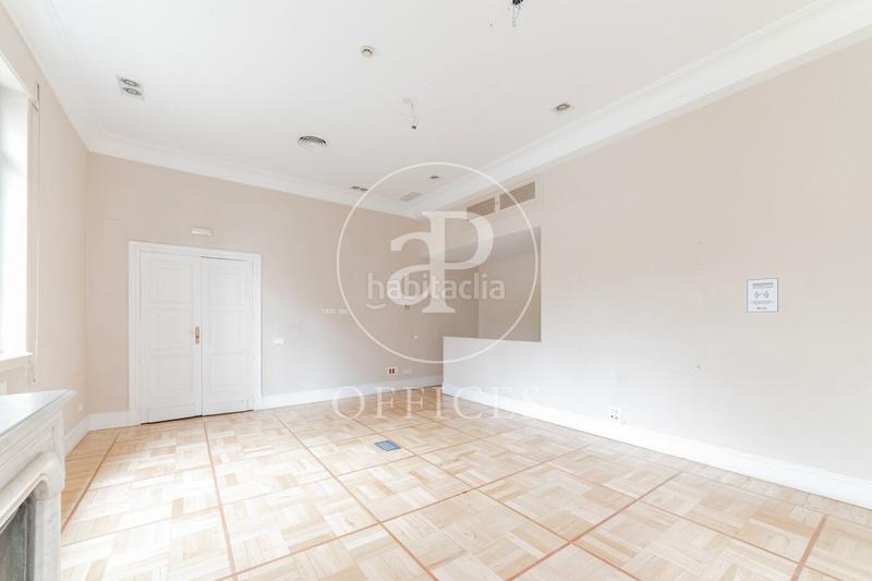 Foto d7de1817-7c54-4a3e-b836-ea58c49ec331. Rent office space with heating in Universidad-Malasaña Madrid