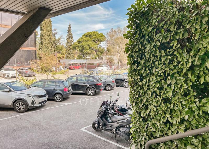 Foto c73d401b-0df1-4e87-b0d9-06cc388c5f32. Miete büro mit heizung in La Florida - El Plantío Madrid