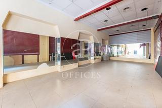 Oficina en C. de cartagena 64. Local en venta en calle cartagena