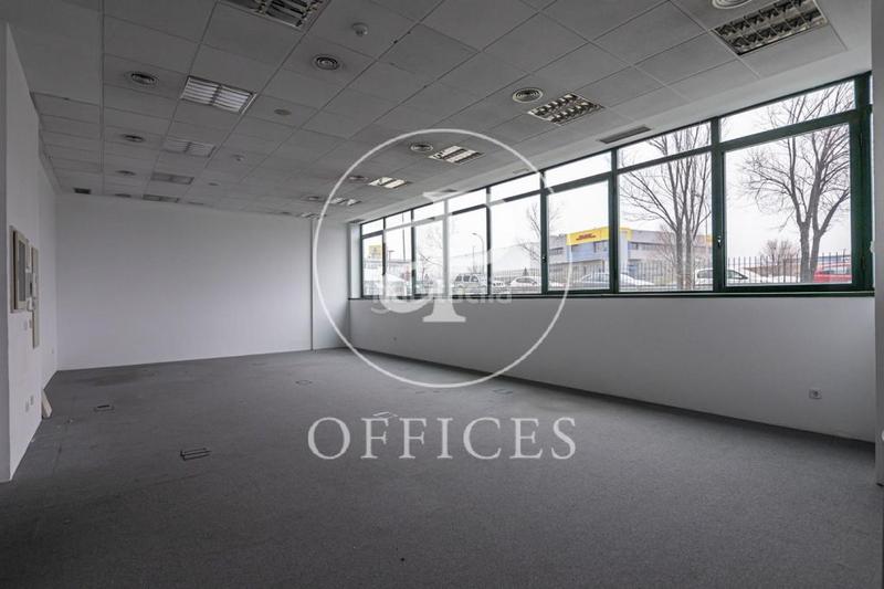 Foto 14c88731-744b-42b1-9709-ecaf7f9016fa. Rent office space in Aeropuerto Madrid