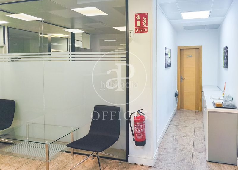Foto 547a972a-8778-44fd-8296-cd16e406aa83. Affitto ufficio con riscaldamento in El Viso Madrid