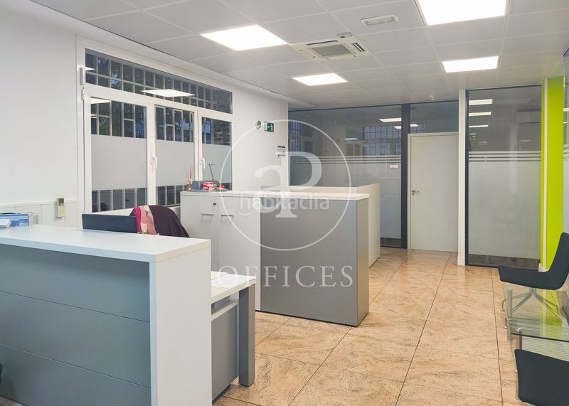 Foto d6b2db15-4f32-4ae3-86cd-d2e40a5124c4. Affitto ufficio con riscaldamento in El Viso Madrid