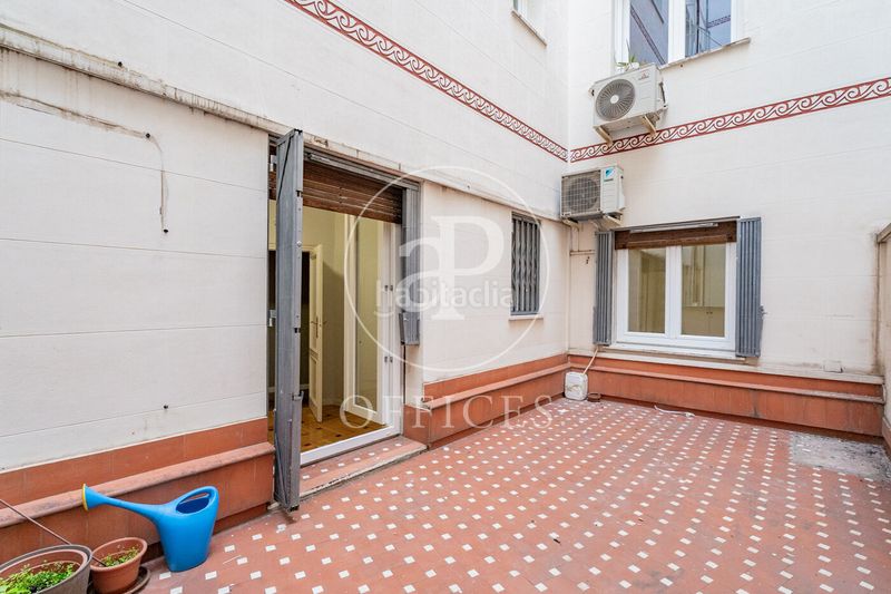 Foto d721a710-0835-4718-b0d1-570c9518ad10. Affitto ufficio in Almagro Madrid