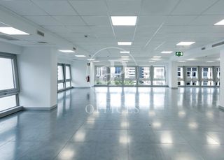Rent Office space in Cuatro Caminos - Azca. Oficina en alquiler en calle orense