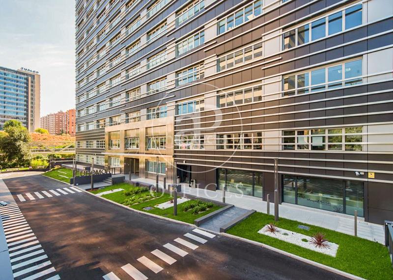 Foto 3205debf-c0b8-4090-bb3a-cfb43a49f6d6. Alquiler oficina  en alquiler en avenida de burgos. en Madrid