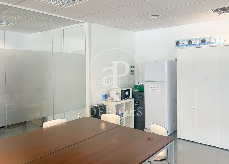 Foto 38a50c56-d000-482f-a719-6cbd903938bd. Miete büro mit heizung in Simancas Madrid