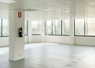 Rent Office space  C. gobelas. Oficina en alquiler en el plantío