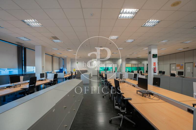 Foto 2a0d61c8-fd6c-4b13-8ec4-d9ee2bf981ee. Location bureau avec chauffage dans Zona Industrial Alcobendas