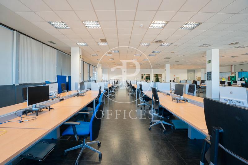Foto eb7df0de-fb50-4b61-a1af-fdee5eea7ab7. Location bureau avec chauffage dans Zona Industrial Alcobendas