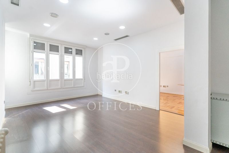 Foto 62924095-7674-483b-aa49-ee549ef70076. Miete büro mit heizung in Palacio Madrid
