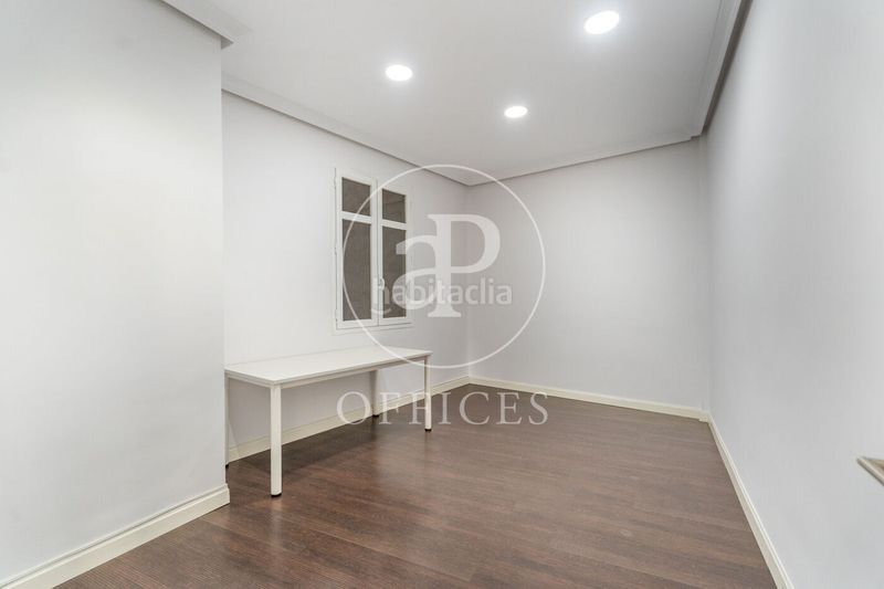 Foto de87ff89-0de0-47ab-8eeb-2937865c1715. Miete büro mit heizung in Palacio Madrid