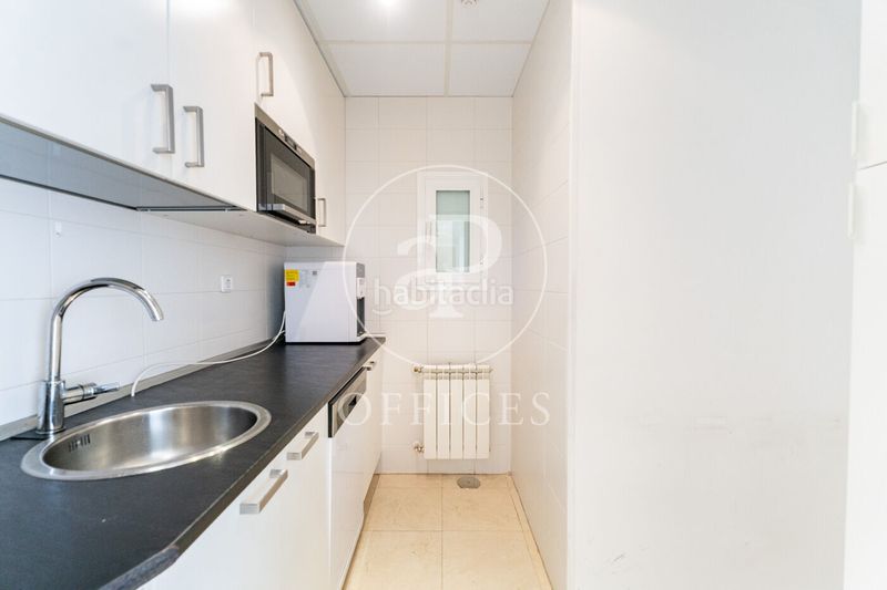Foto 58678ac5-728d-4108-8317-ecbace924a58. Affitto ufficio con riscaldamento in El Viso Madrid