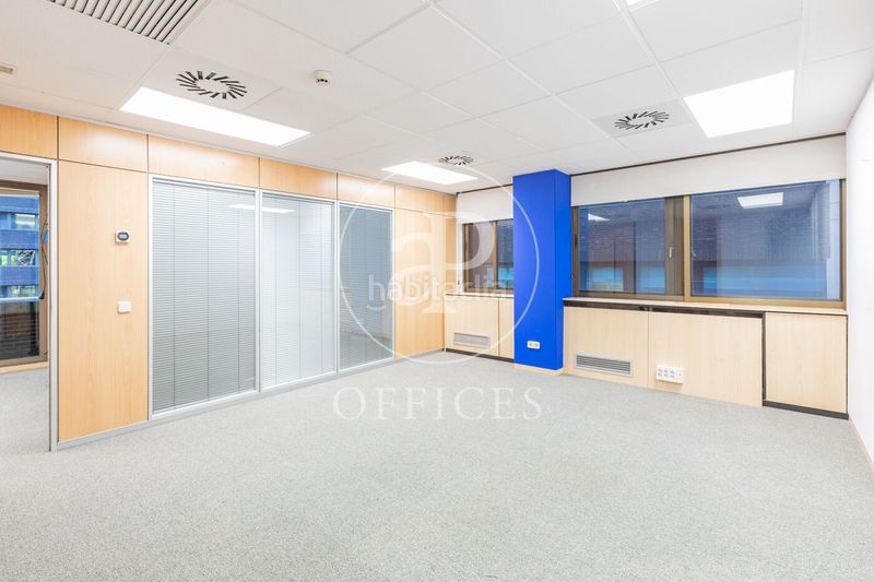 Foto 49f15d14-1c52-4209-ad6b-7590abcd26f6. Miete büro mit heizung in Hispanoamérica-Bernabéu Madrid