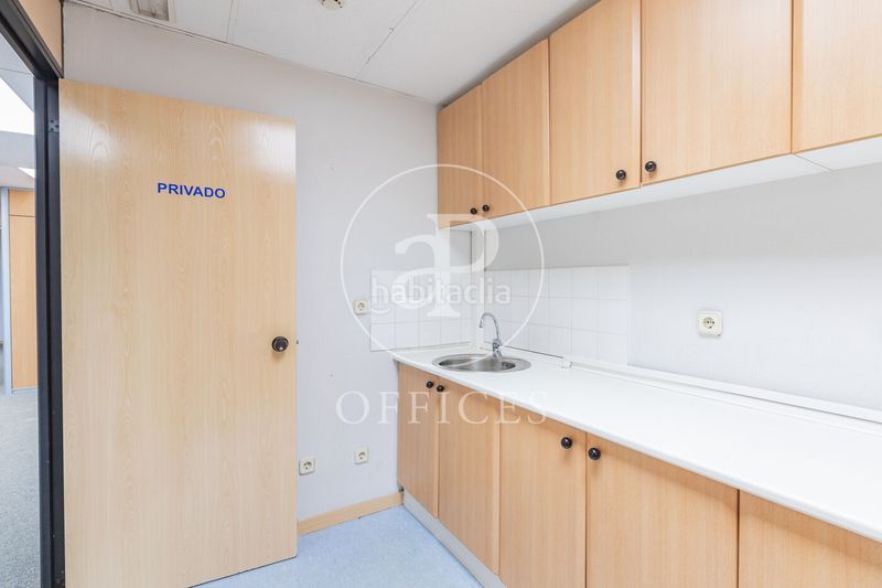 Foto df6ba3db-56ea-4066-a87b-cdfc3b977f68. Miete büro mit heizung in Hispanoamérica-Bernabéu Madrid