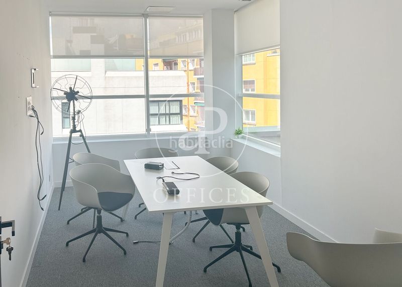 Foto 04d951b3-9bcc-4910-a994-5293f1429355. Miete büro mit heizung in El Viso Madrid