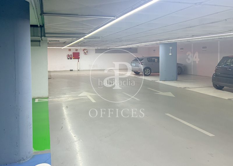 Foto 607c9cc2-84e4-4fb5-b93e-cee7b9748a12. Miete büro mit heizung in El Viso Madrid
