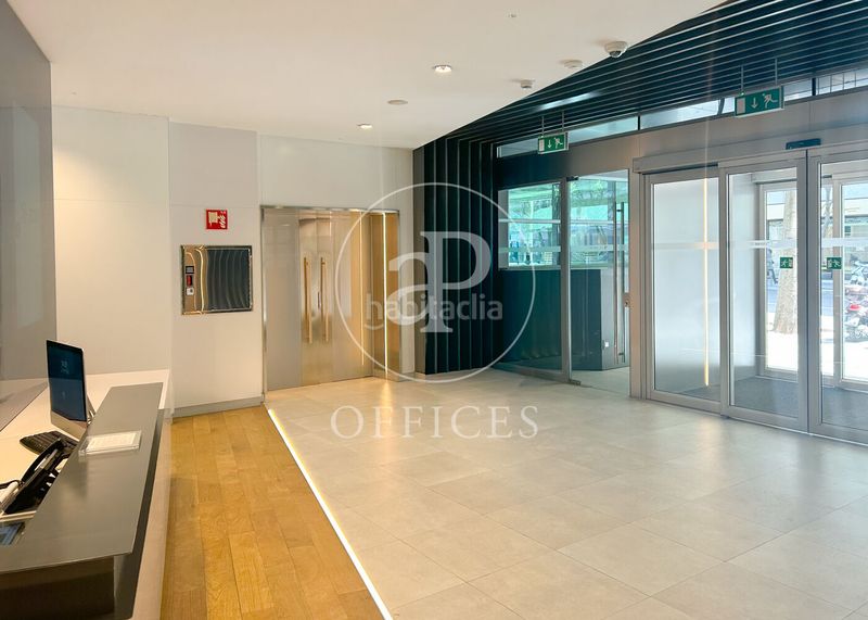 Foto 9a959a5d-d3f3-4392-b4ad-64586031115e. Miete büro mit heizung in El Viso Madrid