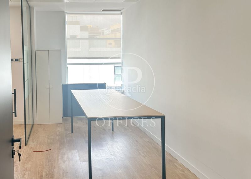 Foto dab445d8-75ee-41ac-9674-fe91f773bff0. Miete büro mit heizung in El Viso Madrid