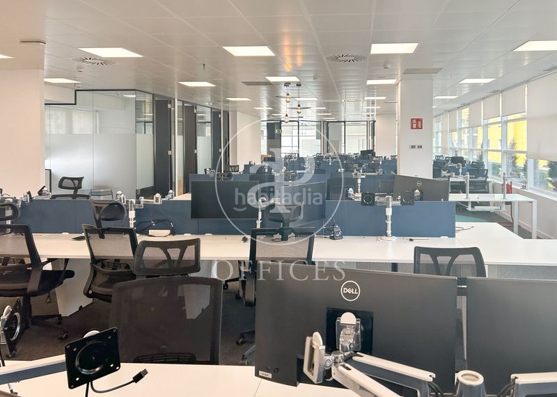 Foto e27df34d-6a36-4108-846a-6f9cfcb36d36. Miete büro mit heizung in El Viso Madrid