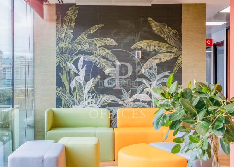 Foto 2f8d40e4-a9da-4a75-a569-ff039a1be1a0. Rent office space with heating in Hispanoamérica-Bernabéu Madrid