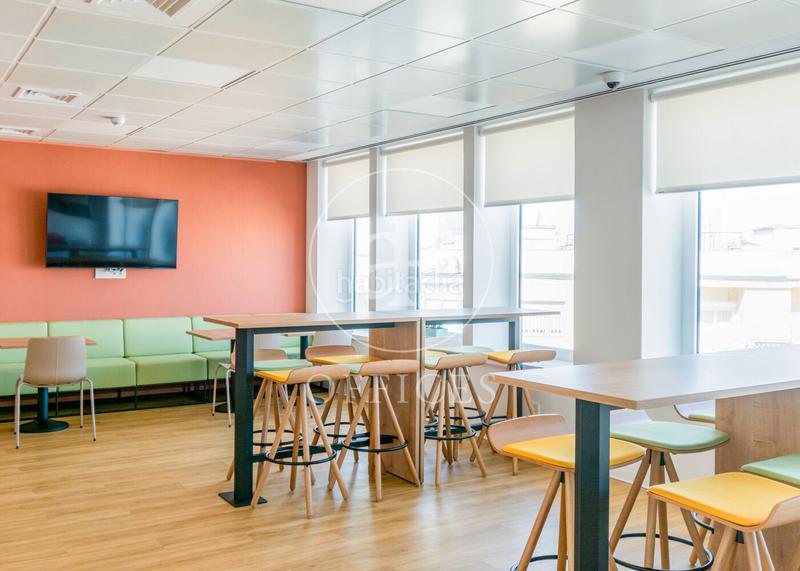 Foto 3f0266d0-f504-4894-b677-15a86a71d9b2. Rent office space with heating in Hispanoamérica-Bernabéu Madrid