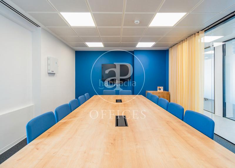 Foto acbe7e1b-e392-4e88-b884-ad26e9f0f81f. Rent office space with heating in Hispanoamérica-Bernabéu Madrid