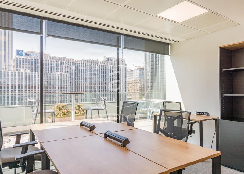 Foto cb8228b4-7ba0-4e2d-a74a-39486845a338. Rent office space with heating in Hispanoamérica-Bernabéu Madrid
