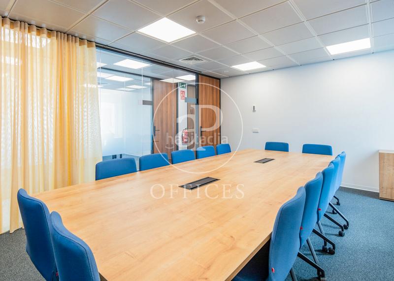 Foto f6e37e7f-6097-4b18-bdaa-c6cba6451562. Rent office space with heating in Hispanoamérica-Bernabéu Madrid