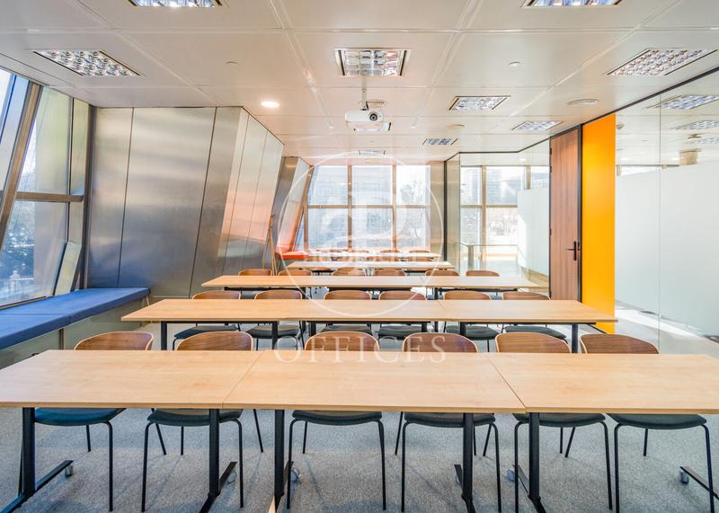 Foto 388f8ad3-f7c9-466e-a266-51145d38abd2. Lloguer oficina amb calefacció a Castilla Madrid