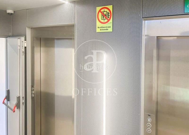 Foto 354b95be-9a79-44ec-beaf-3cddc9d2a88b. Miete büro in El Viso Madrid