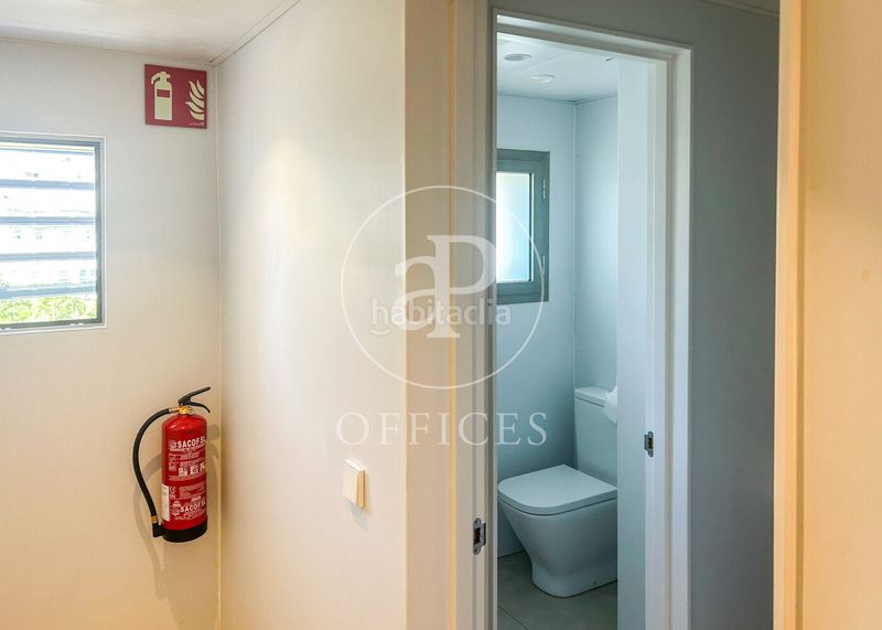 Foto 4392d038-1454-4902-9b80-b21c662a5ef1. Miete büro in El Viso Madrid
