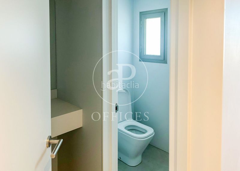 Foto 80b307d9-1b9a-4529-96cd-a58d1971d924. Miete büro in El Viso Madrid