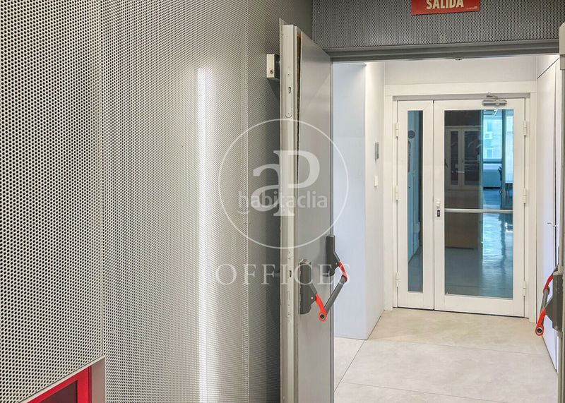 Foto b53cd0ad-0c3d-409c-80e5-609bff9e1be5. Miete büro in El Viso Madrid