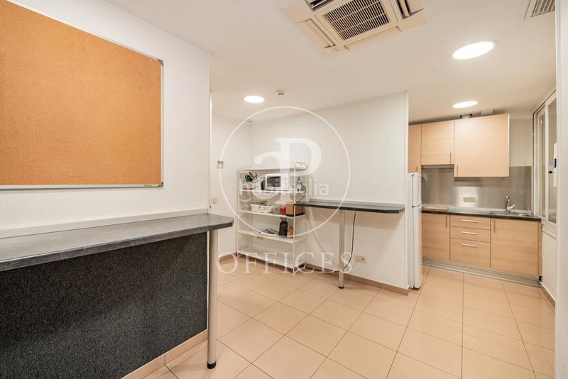 Foto c7f2de9a-491b-418d-9fc8-d6d666e99d6a. Location bureau avec chauffage dans Recoletos Madrid