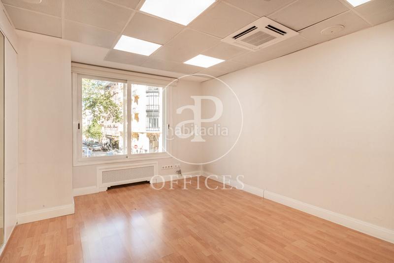 Foto d860b339-8aa1-4f77-a13b-dd9b62b7e0cb. Miete büro mit heizung in Recoletos Madrid