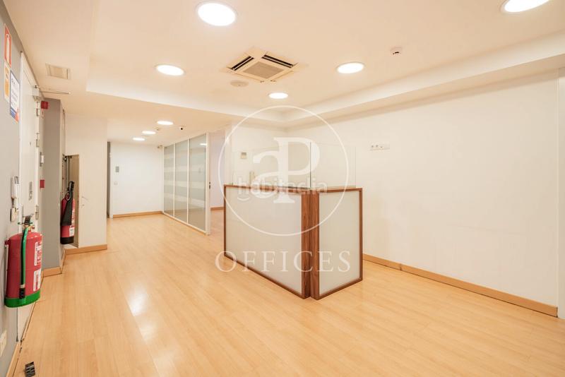 Foto f4d1b922-9011-4561-a8ba-6be9fd0b0fd8. Miete büro mit heizung in Recoletos Madrid