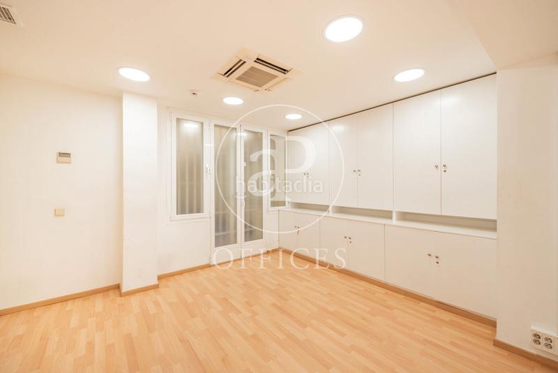 Foto 28d77b9e-d270-4ba2-9782-9c885365a226. Rent office space with heating in Recoletos Madrid