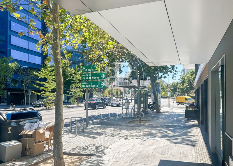 Foto 4d21c39b-7122-41a5-8157-2b154cfc6b52. Miete büro mit heizung in El Viso Madrid