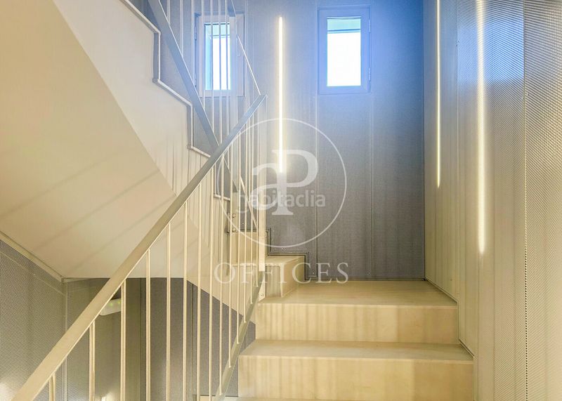 Foto ec9ea0f7-f16a-4723-a948-2637015bb17f. Miete büro mit heizung in El Viso Madrid