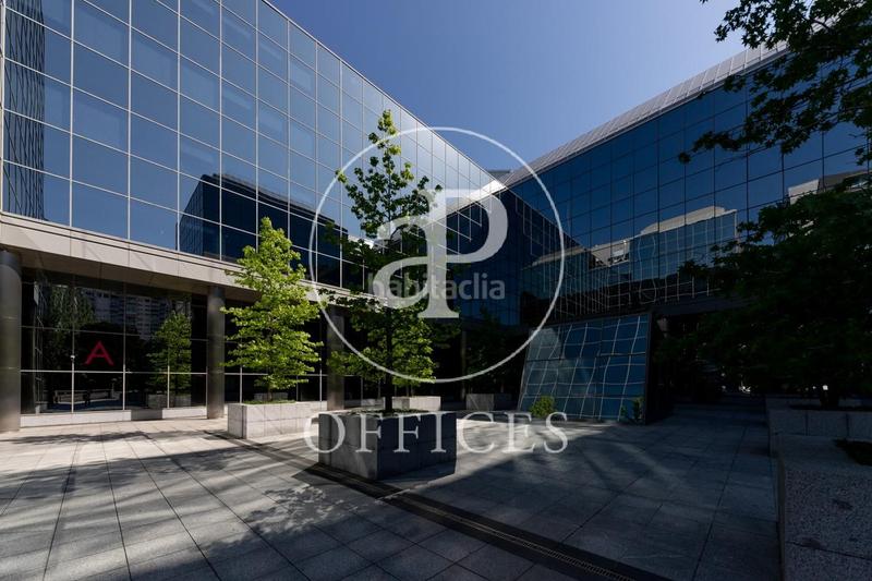 Foto b639956f-31bf-4ccd-b877-eae9384f95f1. Location bureau avec chauffage dans San Pascual Madrid