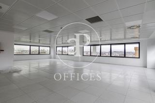 Office space in Calle Juan Esplandiú