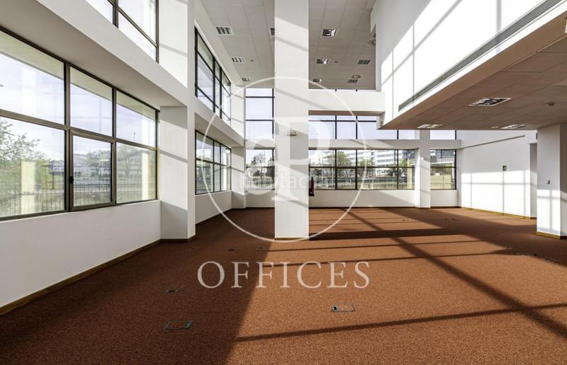 Foto 9560bdac-f884-4762-a601-560d353fac90. Miete büro mit heizung in Aeropuerto Madrid